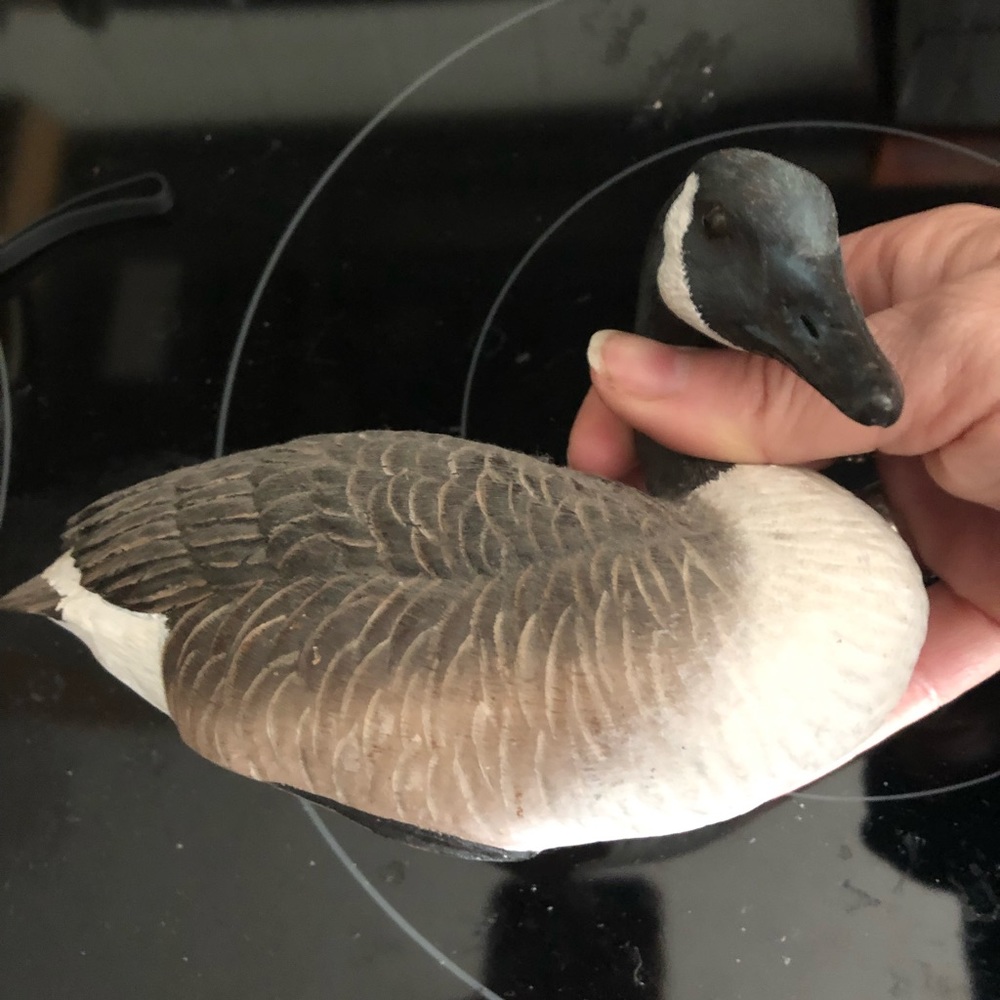 Second Nature Design Canadian Goose Figurine Signed- 472 $40 or $35 w/offer